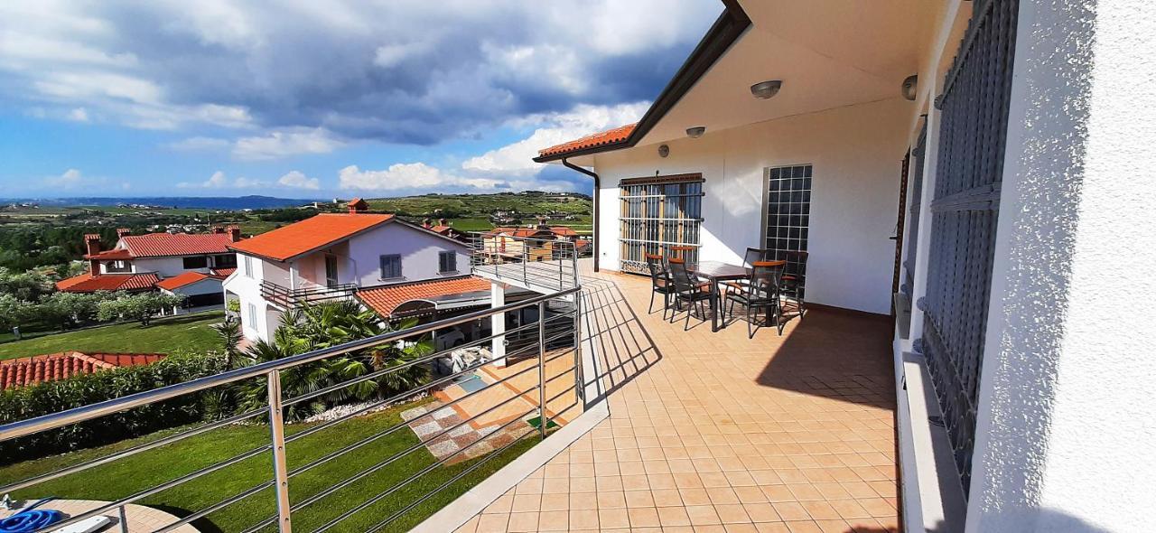 Relax Vila Kampel โคเปร์ ภายนอก รูปภาพ