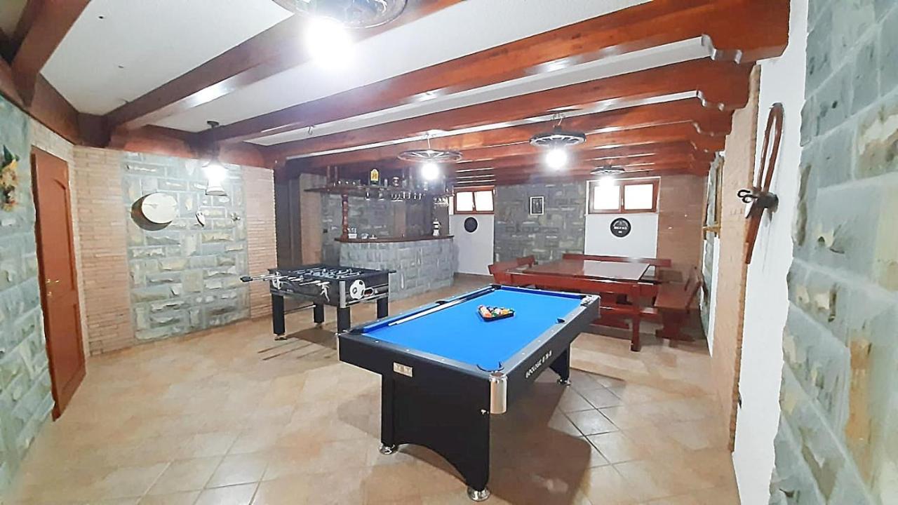 Relax Vila Kampel โคเปร์ ภายนอก รูปภาพ