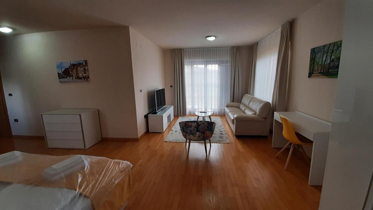 Relax Vila Kampel โคเปร์ ภายนอก รูปภาพ